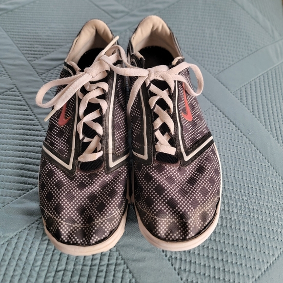 🔥5 FOR $25🔥Nike Women's Power Channel Golf Shoes Size 8M - Picture 4 of 8